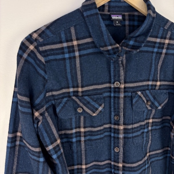Patagonia Blue Plaid Organic Cotton Flannel Button Up Shirt - Picture 5 of 8